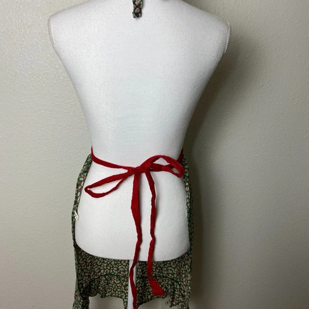 Vintage Christmas Floral Quilted Red & Green Ruffle Apron
